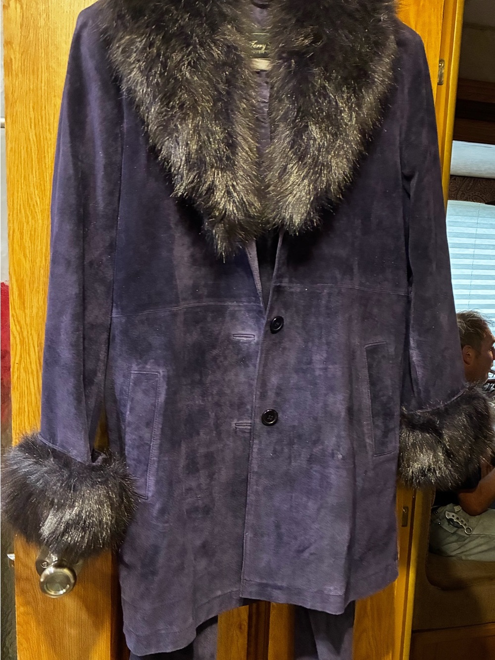 Terry Lewis suede purple jacket with faux fur trim and matching pants